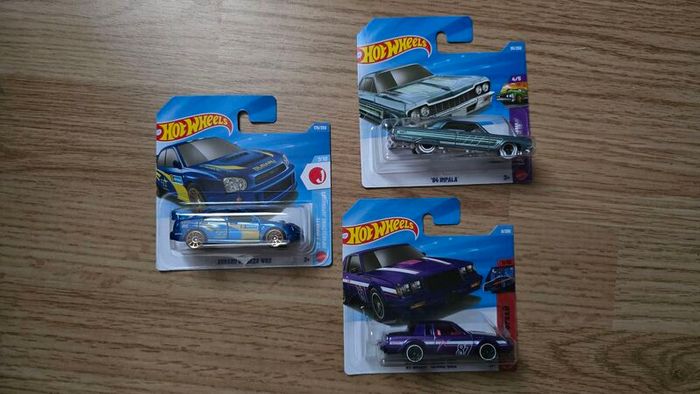Hot Wheels cars 3 in one pack 1 TH