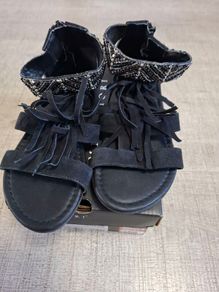 New sandals size 3