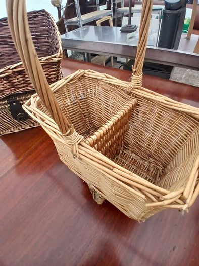 Selection of Vintage Wicker Hanper, Picnic , Wine Bottle, and Shopping Baskets