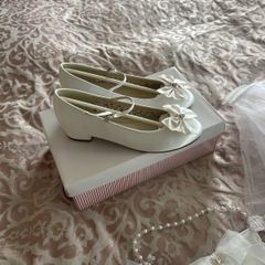 communion shoes and bag veil