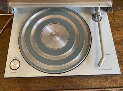 Bang & Olufsen Beosystem