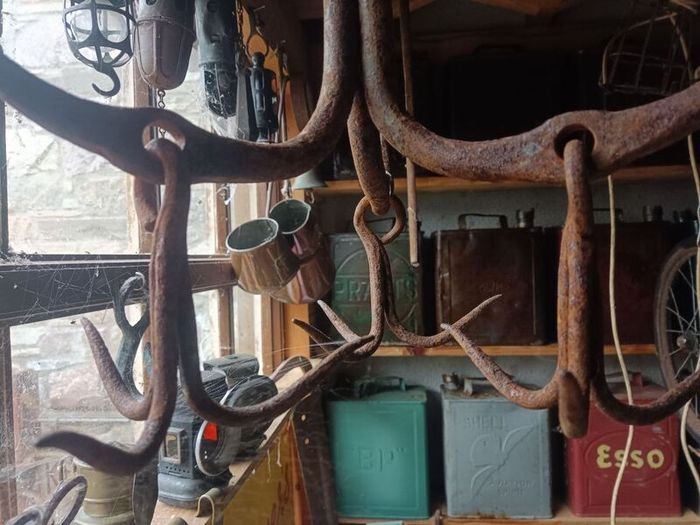 antique game hook