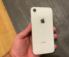 iPhone XR 64GB Unlocked offer or Swap for Guitar!