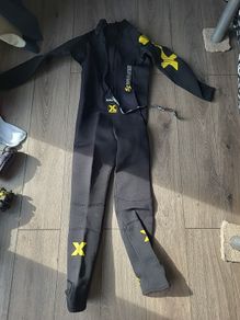 wetsuit