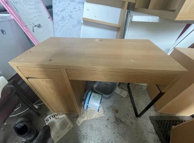 desk