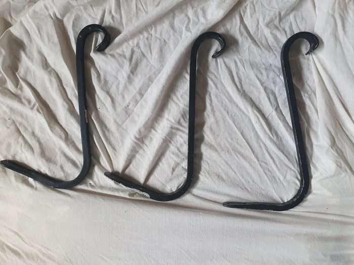 3 hand forged heavy duty steel garden hanging basket brackets 13" black