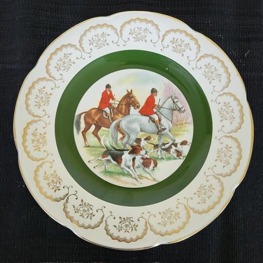 Collectable Ascot Service Plate, Hunting scene