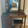 Dressing Table and mirror Image 2