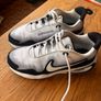 Basketball Nike Air Max Nova Junior Size 5.5 Image 3