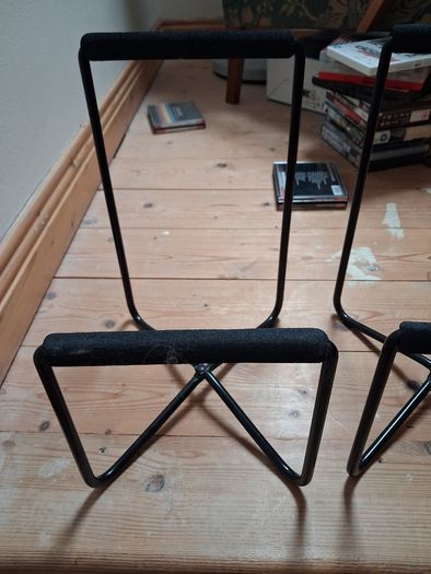 speaker stands