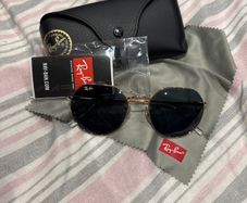 Ray-Ban