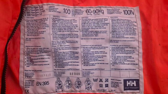 Life jackets helly hansen
