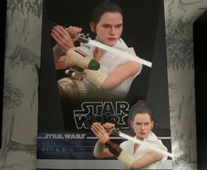 Hot toys rise of skywalker rey