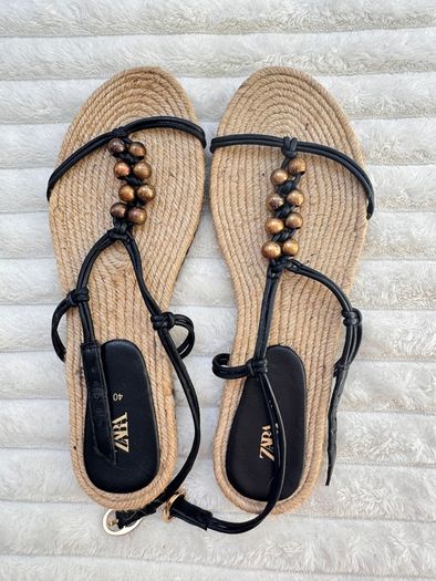 Zara sandals beach women narrow feet Size 40 Please see photos