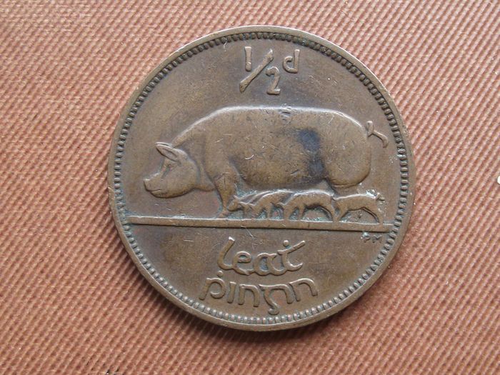 1935 Irish Free State. Irish Half Penny