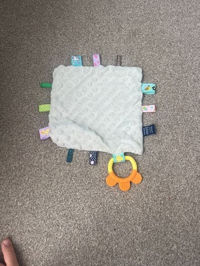 Taggy Teether Comforter