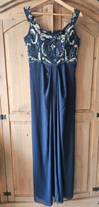 Vigros Lounge ladies dress size 16