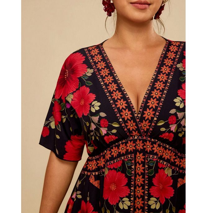 BNWT Beautiful Long Dress size 20 - excellent for an event