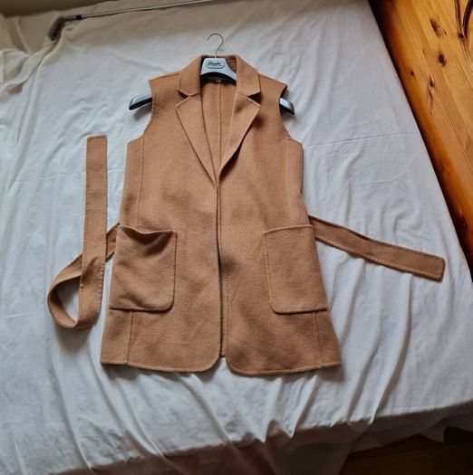 Michael kors belted sleeveless waistcoat Size medium tan wool In excellent condition