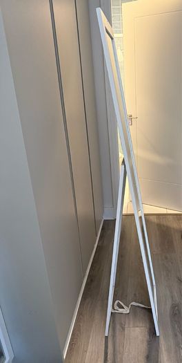standing mirror