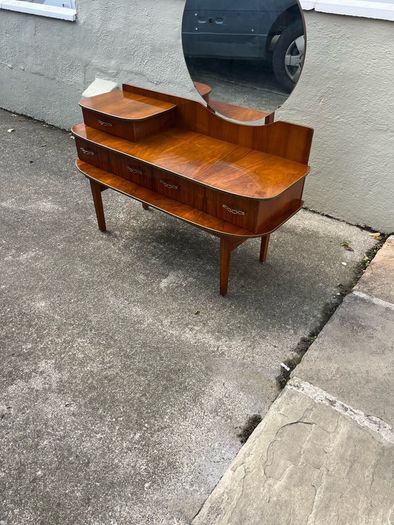 Beautiful vintage dressing table with mirror