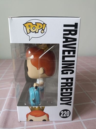 Funko Pop Traveling Freddy 220