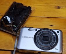 Samsung ES78 14.2MP Digital Camera 3 Months Warranty
