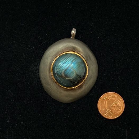 Labradorite pendant