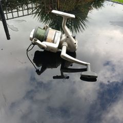 fishing reel. Quantum mach 2 .