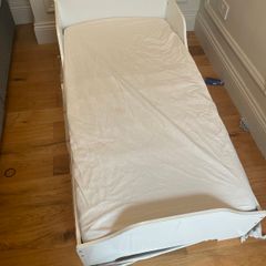 Toddler bed