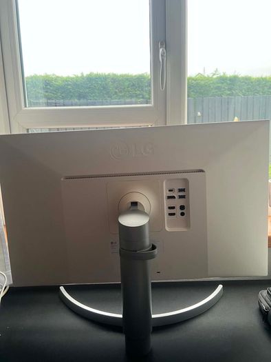 LG 4K 60hz Display - 27UN83A
