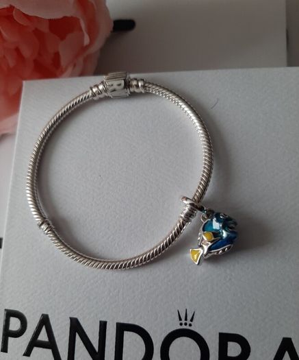 New genuine pandora Disney Dory charm