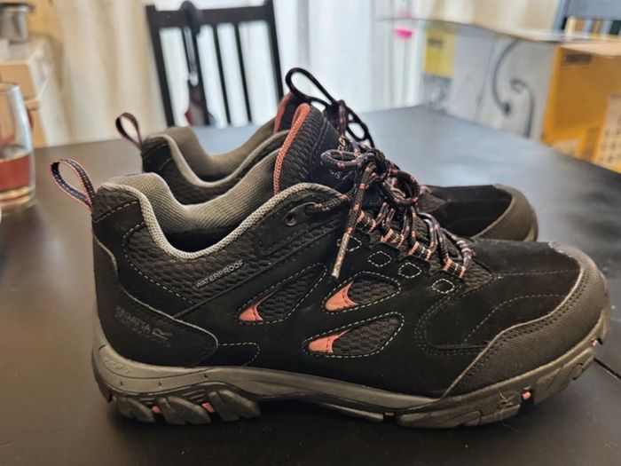 Regatta Waterproof Walking Shoes