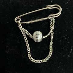 brooch
