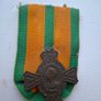 Netherlands: Commemorative War Cross 1940-1945, on original ribbon mount Image 2