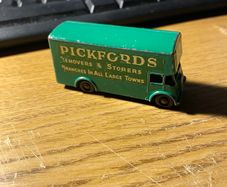 Matchbox no.46 Pickfords Removals 1960s