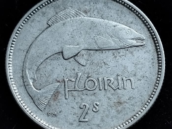 Ireland - 1933 - Florin - Salmon - Silver - KM.7 - [2751]