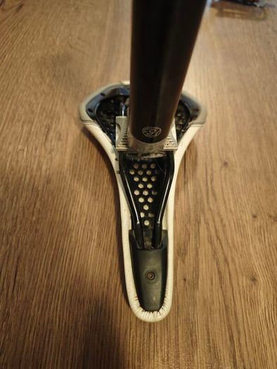 Seatpost & Saddle