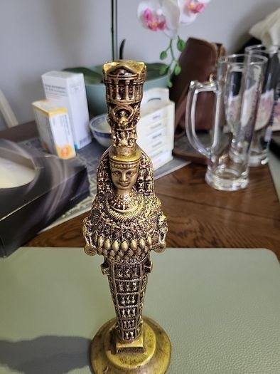 Artemis statue