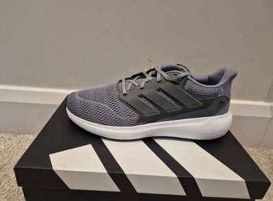 New Adidas Mens Runners