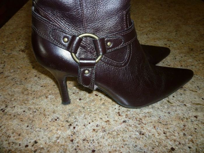 Gionni rustic brown leather boots Size Uk 6 Eu 39 with original box Immaculate. Euro 125 new