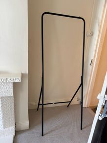 Clothes rail