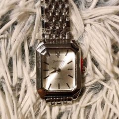 Timeless Elegance Quartz Wristwatch