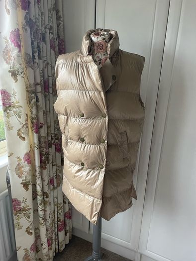 Bnwt gilet beige mid length gilet free size 10/14