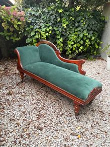 Victorian Style Chaise Longue