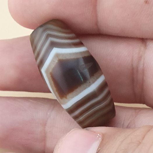 Vintage Middle Eastern Yemeni Suliemani Natrual Eye Agate Bead Amulet