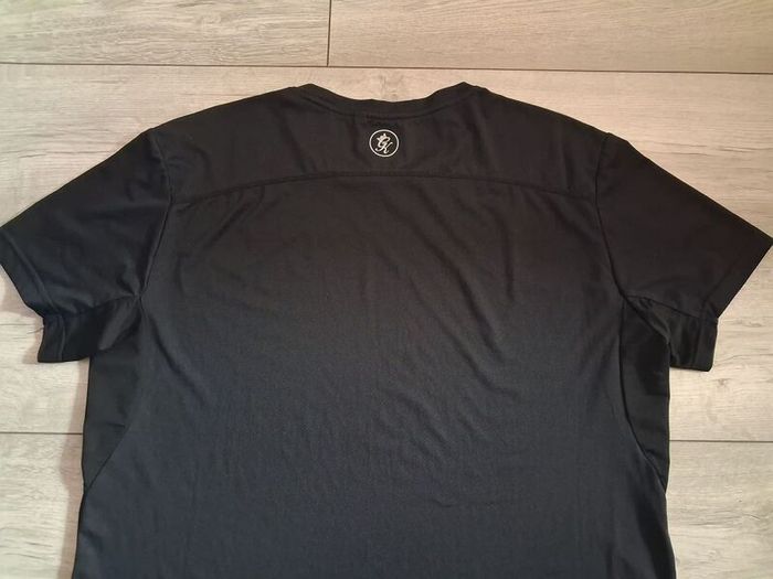 Gym King Active Wear T-Shirt - Size - Large - RRP - 35.00
