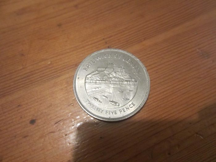Bailiwick of jersey   25 pence    large coin