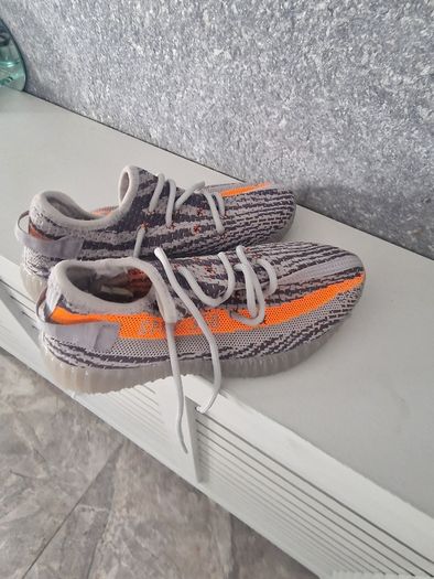 Brand new yeezys