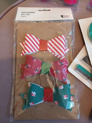 gift bows